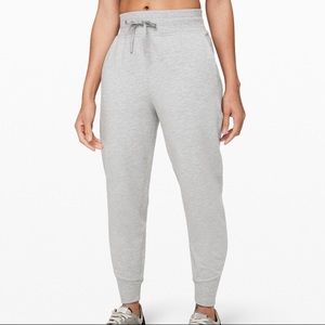 *LULULEMON grey “Rest for Resilience” Joggers